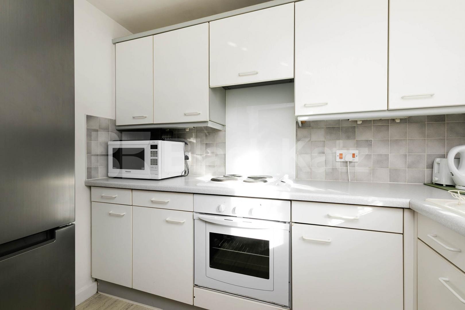 Great apartment Wheatcroft Court, Hendon